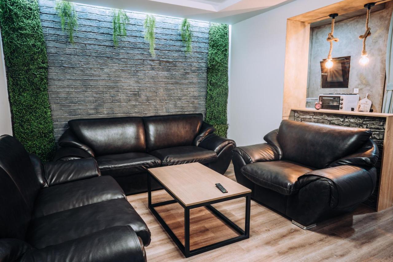 Finesi Apartments Ohrid Exterior foto