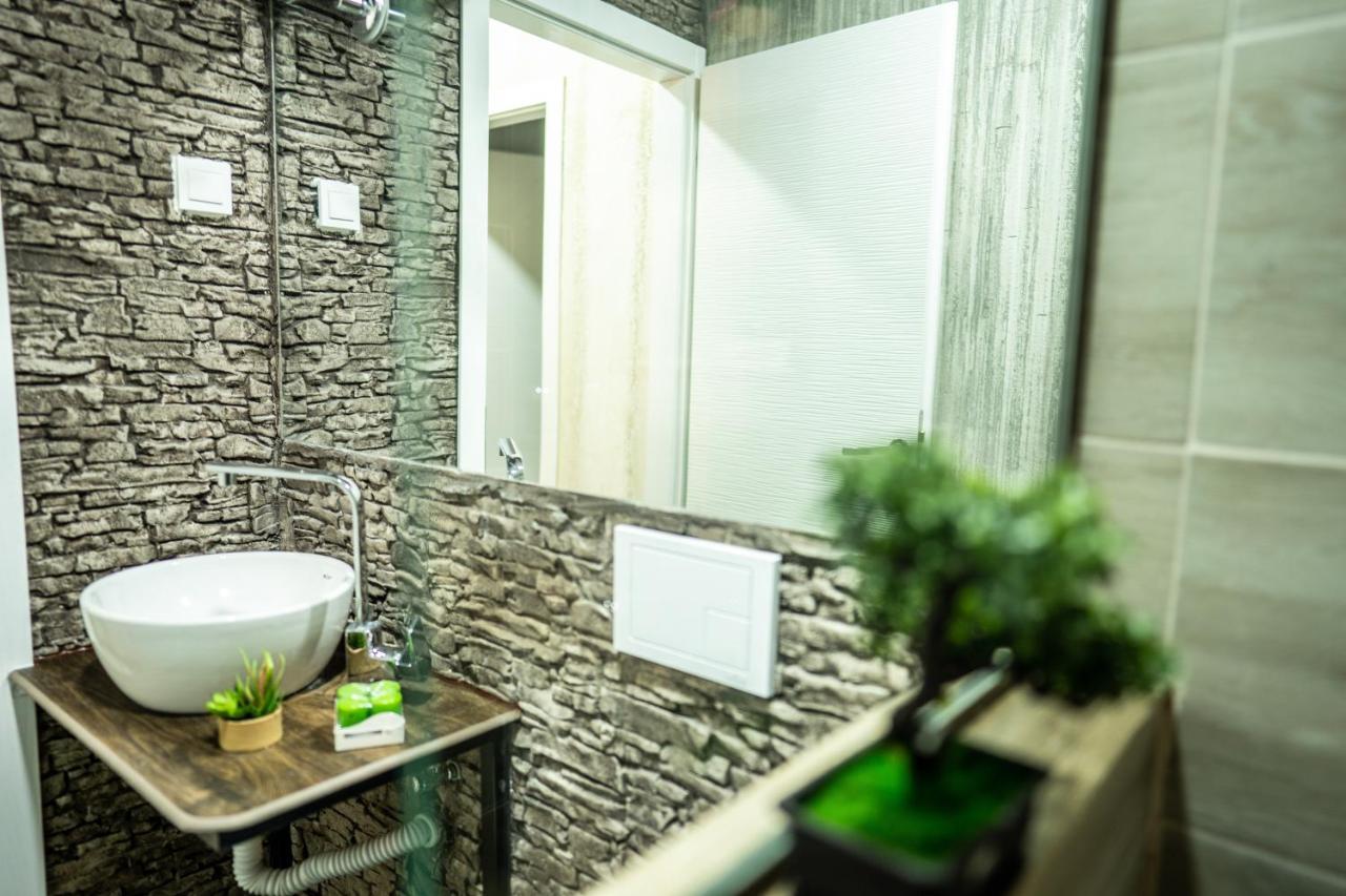 Finesi Apartments Ohrid Exterior foto